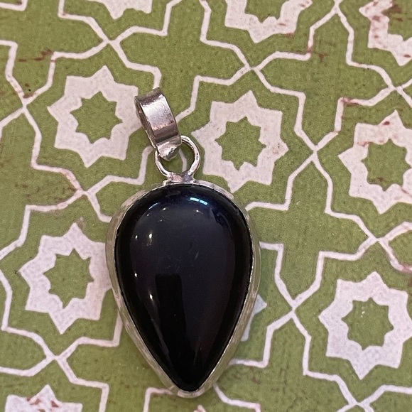 Natural Black Onyx Teardrop Sterling Silver Plated Pendant – Brand New - Picture 5 of 5